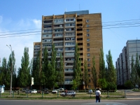 Togliatti, Stepan Razin avenue, house 81. Apartment house