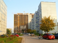 Togliatti, Topolinaya st, house 56. Apartment house