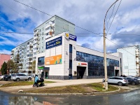 Тольятти, улица Тополиная, дом 8А. здание на реконструкции