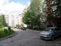 Togliatti, Topolinaya st, house 33. Apartment house