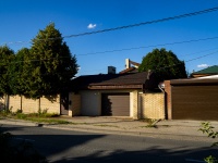 соседний дом: ул. Ушакова, дом 12. индивидуальный дом