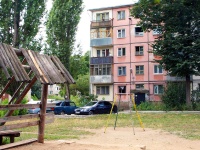 Togliatti, Ushakov st, house 60. Apartment house