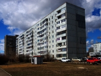 隔壁房屋: st. Energetikov, 房屋 3. 公寓楼