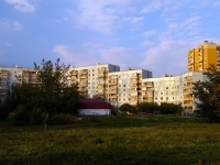 Тольятти, Южное шоссе, дом 67. многоквартирный дом