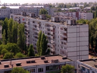 陶里亚蒂市, Yaroslavskaya st, 房屋 17. 公寓楼