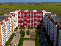 Togliatti, Kalmytskaya st, house 46. Apartment house