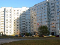 Togliatti, Kalmytskaya st, house 42. Apartment house