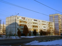 Togliatti, Tolstoy st, house 26. Apartment house