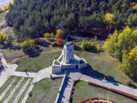 Togliatti, monument В.Н. ТатищевуLesoparkovoe road, monument В.Н. Татищеву
