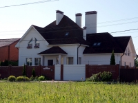 Togliatti, Malakhitovaya st, house 13. Private house