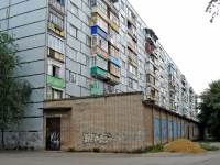 Syzran, Gagarin avenue, house 35/2. Apartment house