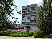 Syzran, Lokomobilnaya st, house 1. Apartment house