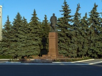 Сызрань, улица Советская. памятник Ленину В.И.
