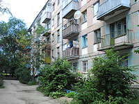 neighbour house: road. Ulyanovskoe, house 21. Apartment house