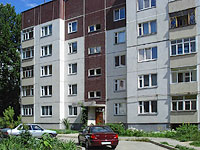 Syzran, st Zhukov, house 331. Apartment house