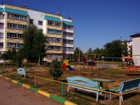 Pokhvistnevo, Berezhkov st, house 43. Apartment house
