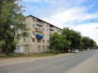 Pokhvistnevo, st Kooperativnaya, house 27. Apartment house