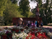 Pokhvistnevo, st Komsomolskaya. memorial complex