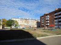 Pokhvistnevo, st Orlikov, house 7. Apartment house