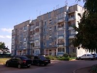 Pokhvistnevo, Shkolnaya st, house 10. Apartment house
