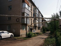 Kinel, 50 let Oktyabrya st, house 98. Apartment house