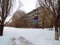 Kinel, Mayakovsky st, house 94. Apartment house