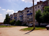 Kinel, Ukrainskaya st, house 85. Apartment house
