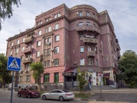 Saratov, st Rabochaya, house 10. Apartment house