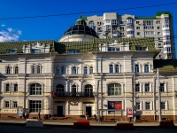 Саратов, офисное здание "Галерея Каштан", улица Вавилова Н.И., дом 6