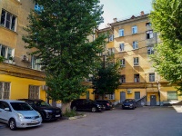 Саратов, улица Чапаева В.И., дом 28. многоквартирный дом