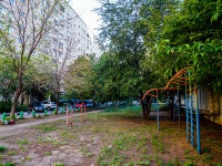 Саратов, улица Шелковичная, дом 68/82. многоквартирный дом