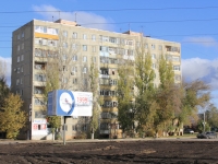 Saratov, st Tarkhov, house 25/23. Apartment house