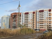 萨拉托夫市, Tarkhov st, 房屋 40. 公寓楼