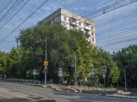 Saratov, st Babushkin vzvoz, house 8. Apartment house