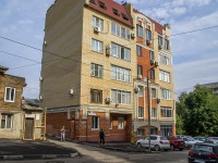 Saratov, Babushkin vzvoz st, house 10. Apartment house