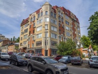 Saratov, st Babushkin vzvoz, house 10. Apartment house
