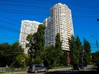 Саратов, улица Мичурина И.В., дом 18/68. многоквартирный дом