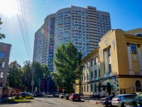 Саратов, улица Мичурина И.В., дом 18/68. многоквартирный дом