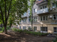 Saratov, st Radishchev, house 16. Apartment house