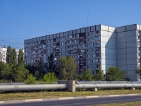 Balakovo, avenue Geroev, house 58В. Apartment house