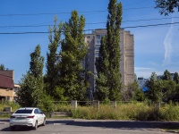 Balakovo, Leonov embankment, house 57. Apartment house