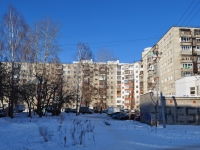 Yekaterinburg, Bilimbaevskaya st, house 33. Apartment house