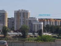 Yekaterinburg, Roshchinskaya st, house 39. Apartment house