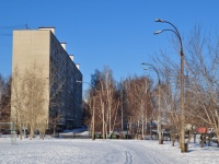 Екатеринбург, улица Ангарская, дом 52. многоквартирный дом