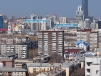 Yekaterinburg, Frunze st, house 58. Apartment house