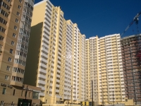 Yekaterinburg, Tsiolkovsky st, house 57. Apartment house
