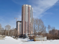 Yekaterinburg, Yulius Fuchik st, house 1. Apartment house