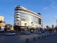 叶卡捷琳堡市, 购物中心 "Limerance Fashion Center", Voevodin st, 房屋 8