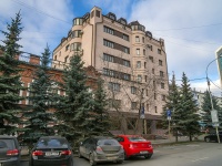 Yekaterinburg, st Khokhryakov, house 18. Apartment house