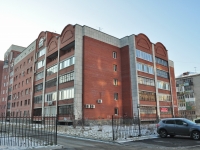 叶卡捷琳堡市, Gurzufskaya st, 房屋 5. 公寓楼
